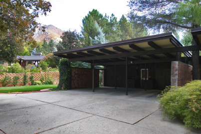 Gilroy-Front